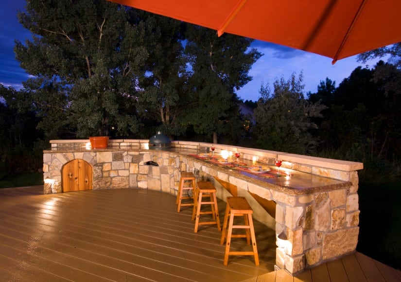 How to Build an Outdoor Bar and Grill