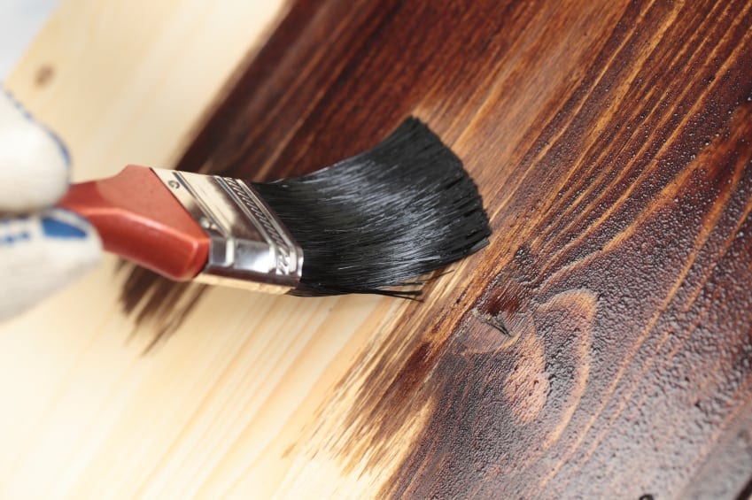 Techniques to Paint Woodwork