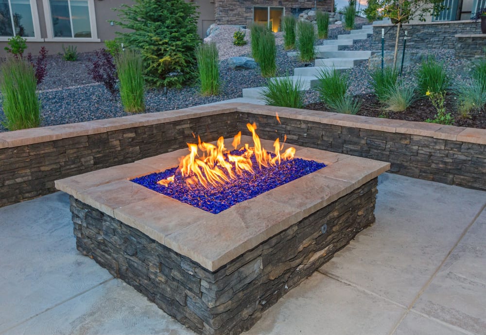 Fire Pits And Outdoor Fireplaces To Keep You Warm And Toasty In The Fall